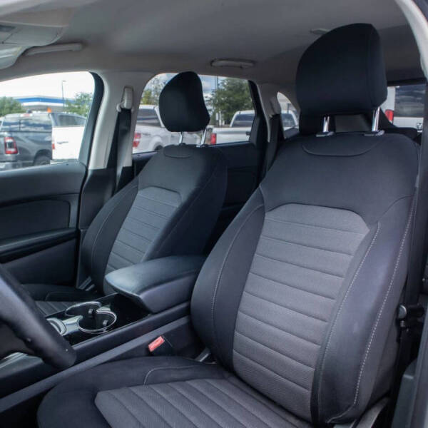 2018 Ford Edge SE