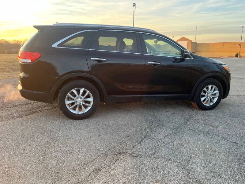 2017 Kia Sorento LX
