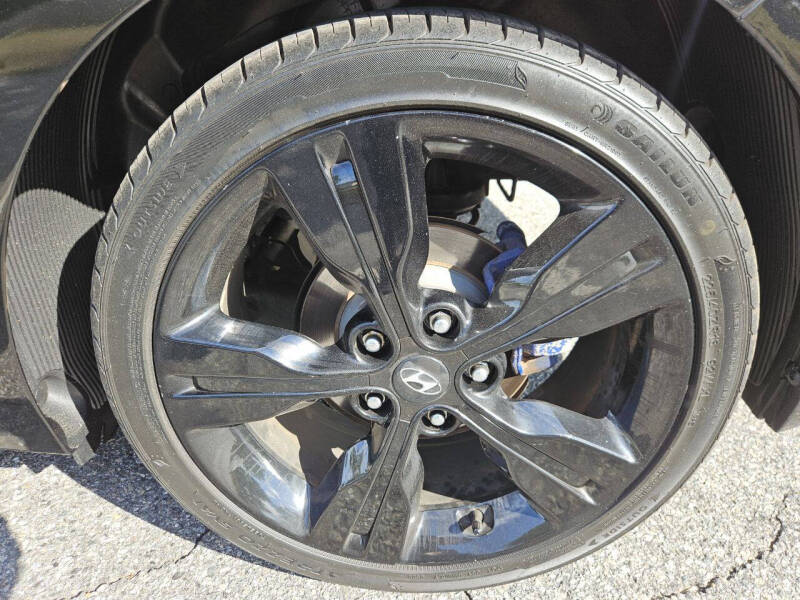 2017 Hyundai Veloster Value Edition