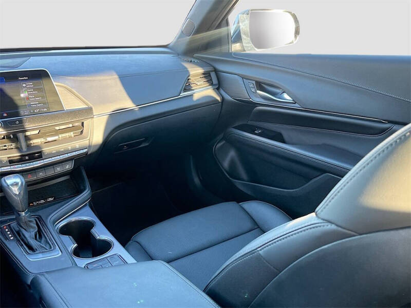 2025 Cadillac CT4 Premium Luxury