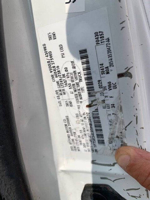 2005 Ford E-Series E-350 SD