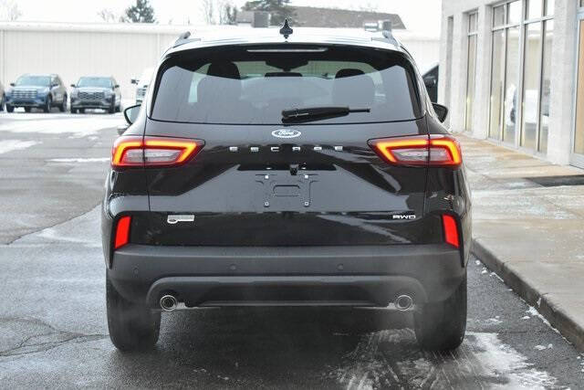 2026 Ford Escape ST-Line Select