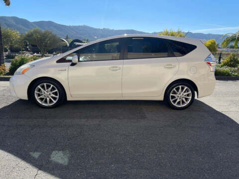 2012 Toyota Prius v Five