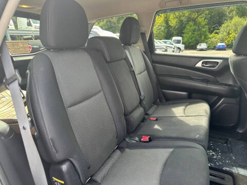 2018 Nissan Pathfinder S