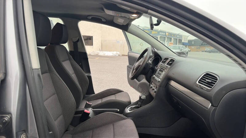 2010 Volkswagen Golf 2.5L PZEV