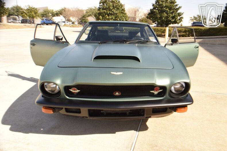 1976 Aston Martin V8 Vantage