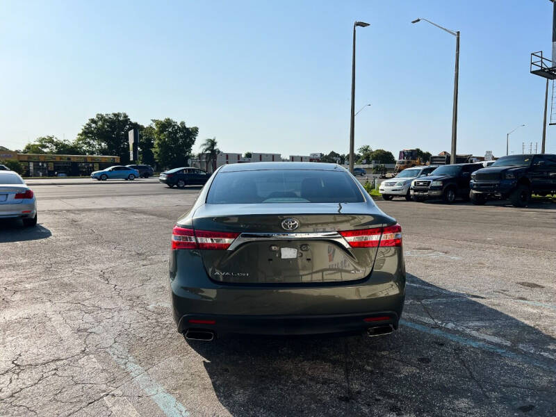 2014 Toyota Avalon XLE