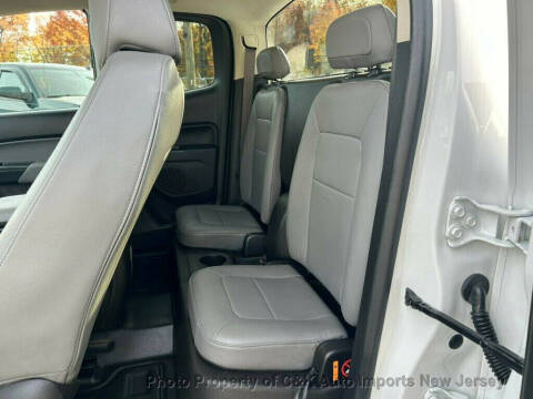 2022 GMC Canyon Elevation Standard