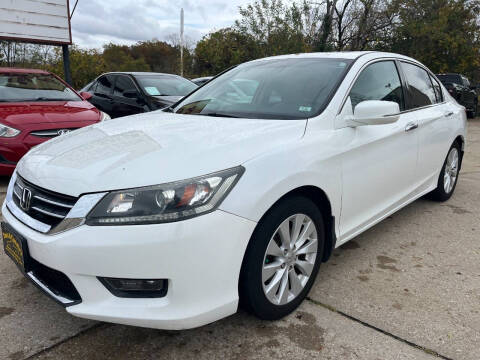 2015 Honda Accord for sale at Town and Country Auto Sales in Jefferson City MO