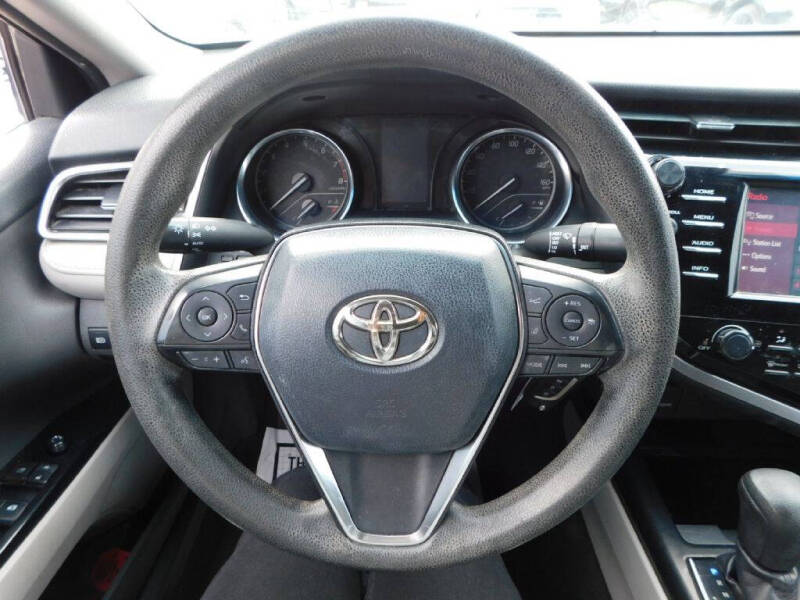 2018 Toyota Camry LE