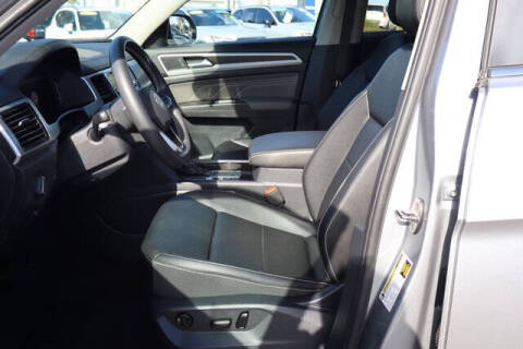 2023 Volkswagen Atlas V6 SE