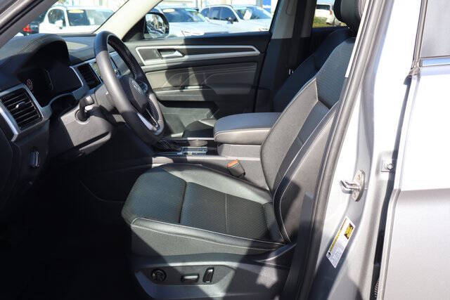 2023 Volkswagen Atlas V6 SE