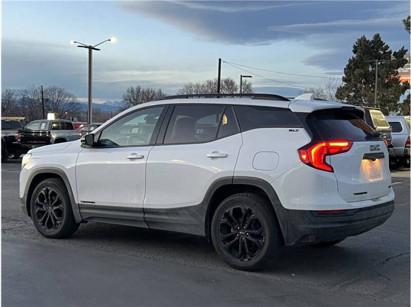 2020 GMC Terrain SLT