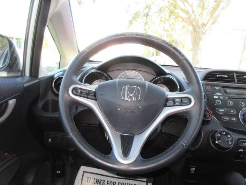 2013 Honda Fit Sport photo 29