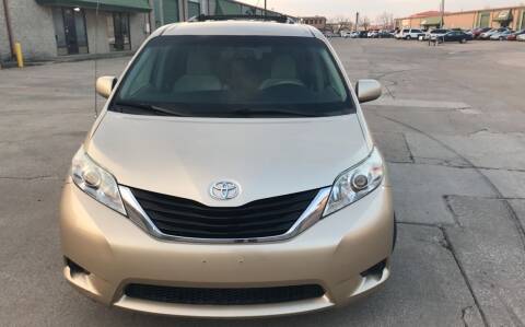 2011 Toyota Sienna for sale at Rayyan Autos in Dallas TX