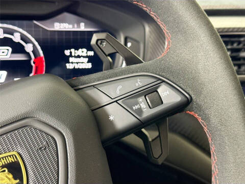 2023 Lamborghini Urus Performante