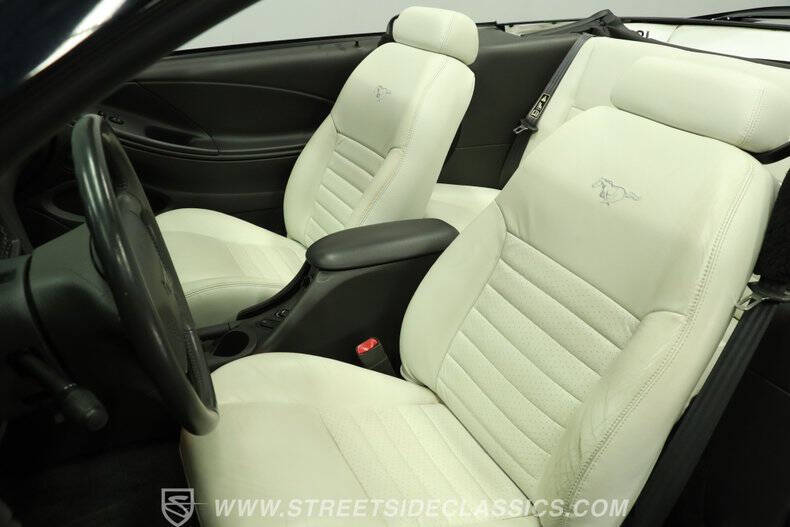2000 Ford Mustang GT