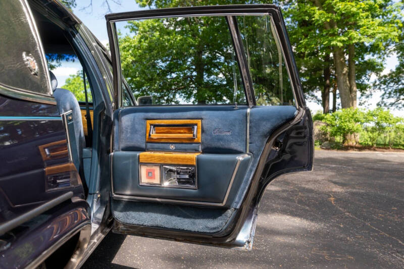 1985 Cadillac Fleetwood Brougham