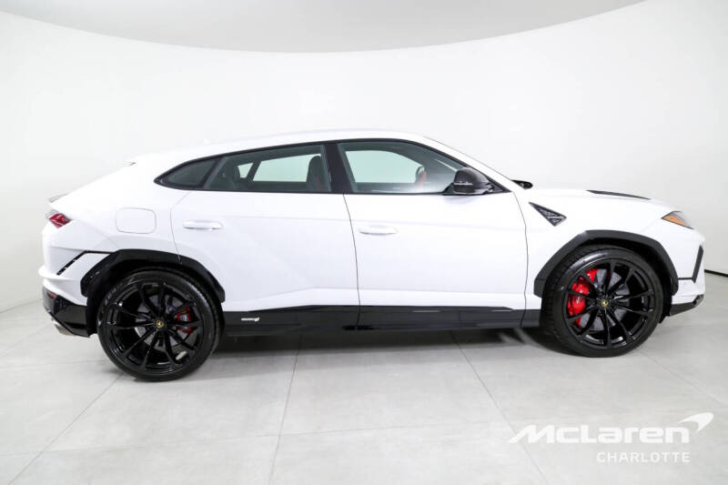 2023 Lamborghini Urus S