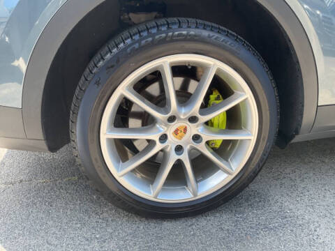 2019 Porsche Cayenne E-Hybrid