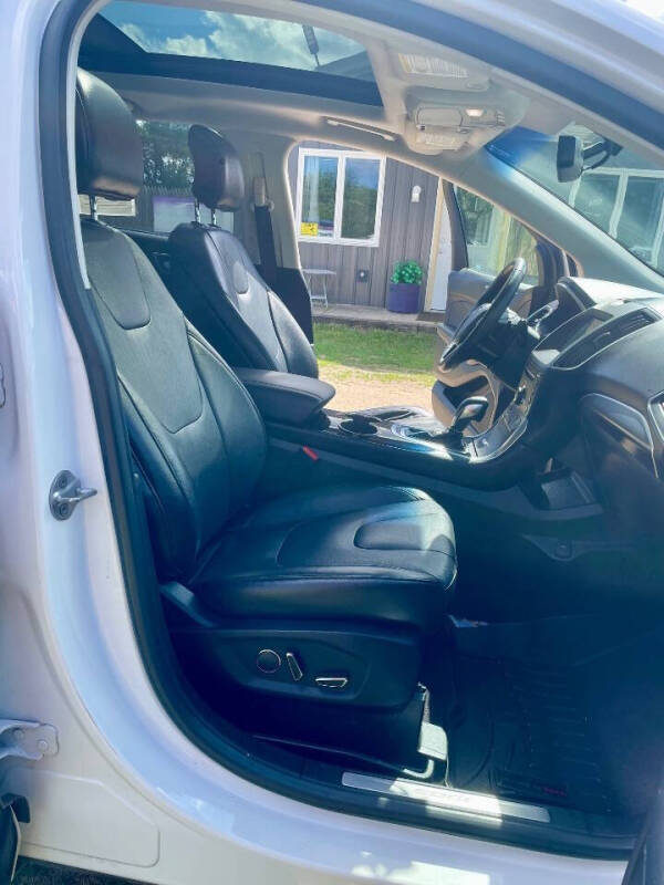 2016 Ford Edge Titanium