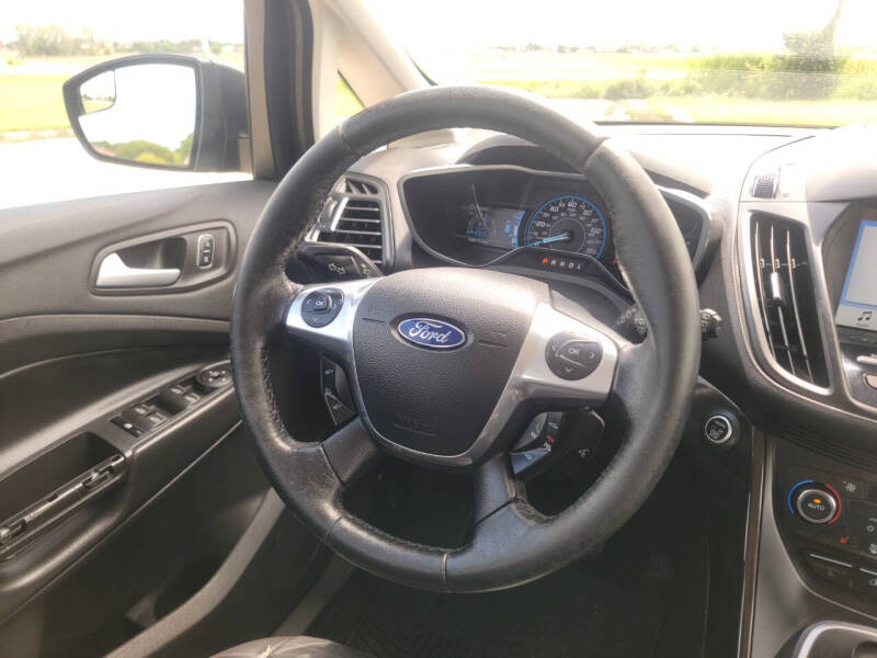 2017 Ford C-MAX Energi Titanium