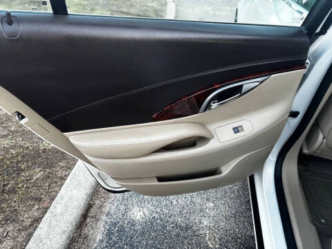 2012 Buick LaCrosse Premium 1