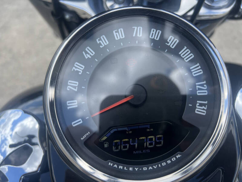 2019 Harley-Davidson FLHC