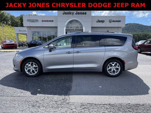 2018 Chrysler Pacifica Touring L