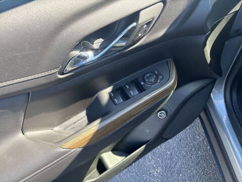 2023 GMC Acadia SLE