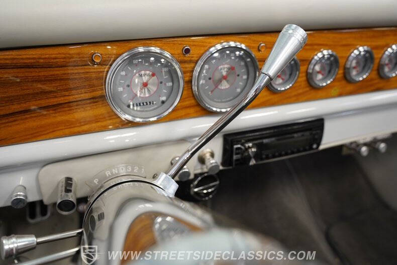 1947 Ford Deluxe