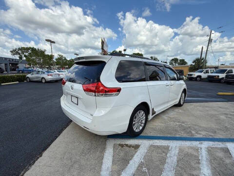 2011 Toyota Sienna XLE 8-Passenger