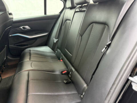 2023 BMW 3 Series 330i xDrive