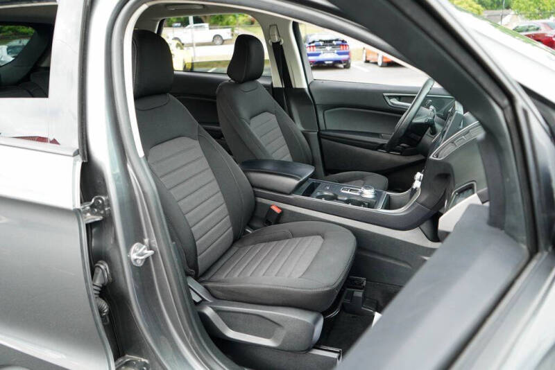 2024 Ford Edge SE