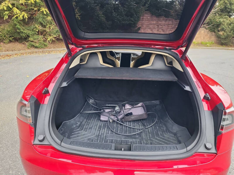 2015 Tesla Model S P85D