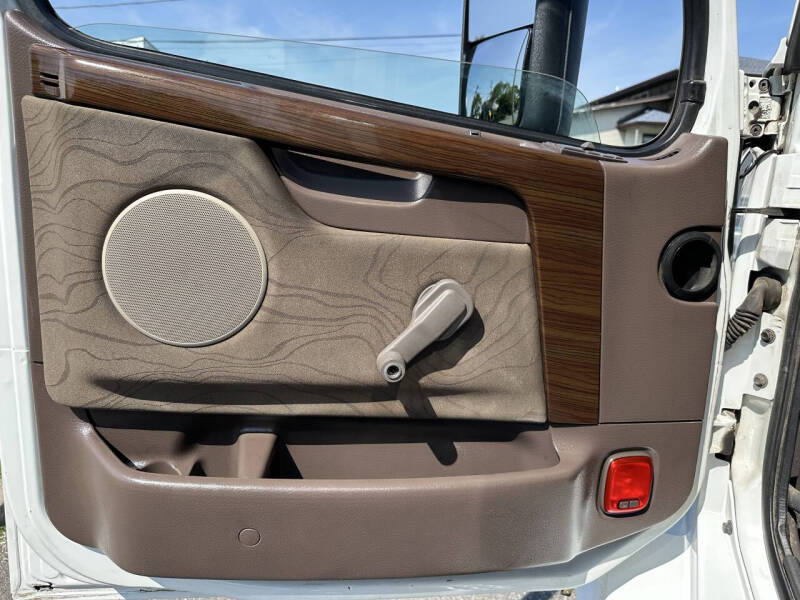 2016 Volvo VNL