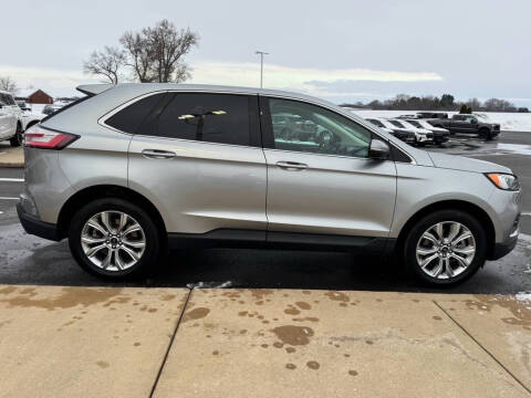 2024 Ford Edge Titanium
