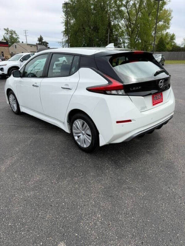 2023 Nissan LEAF S