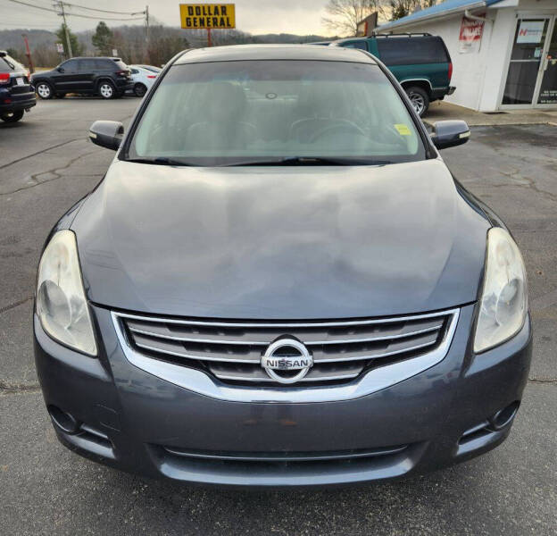 2012 Nissan Altima for sale at Hernandez Motors in Rocky Face GA