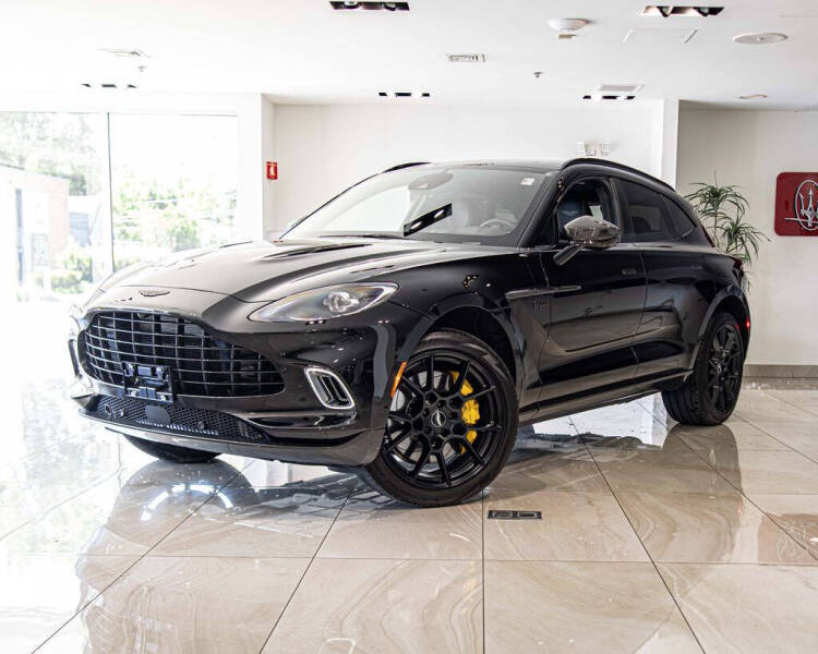 2021 Aston Martin DBX