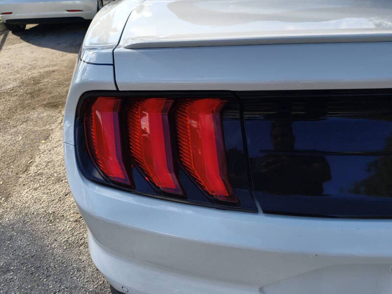 2022 Ford Mustang EcoBoost Premium