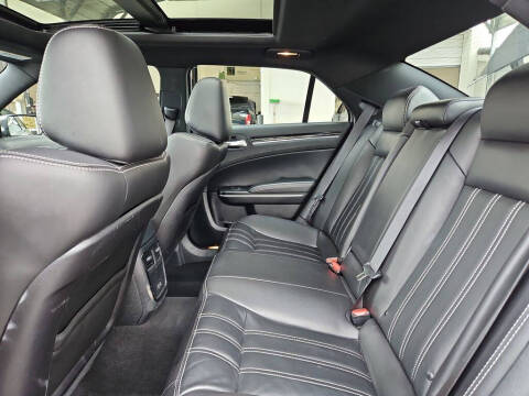 2023 Chrysler 300 S V6