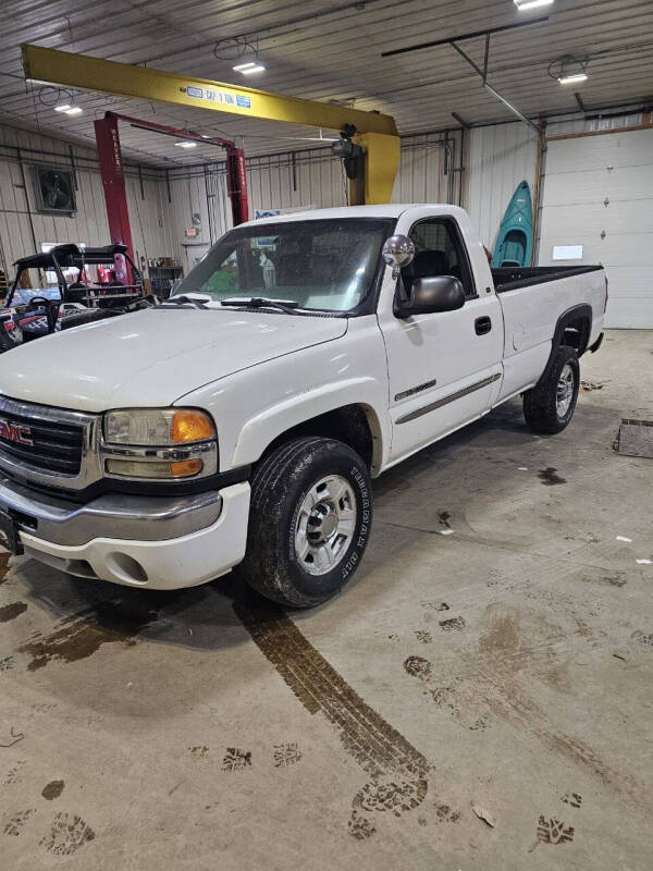 2007 GMC Sierra 2500HD Classic for sale at WESTSIDE GARAGE LLC in Keokuk IA