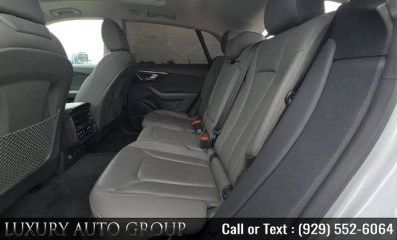 2019 Audi Q8 quattro Premium Plus 55 TFSI