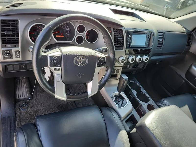 2014 Toyota Sequoia SR5