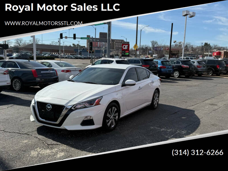 2019 Nissan Altima for sale at Royal Motor Sales LLC in Saint Louis MO