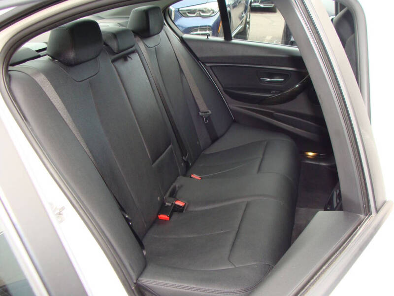 2018 BMW 3 Series 320i xDrive