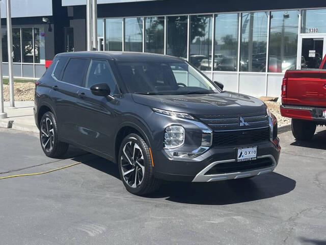 2024 Mitsubishi Outlander for sale at Axio Auto Boise in Boise, ID