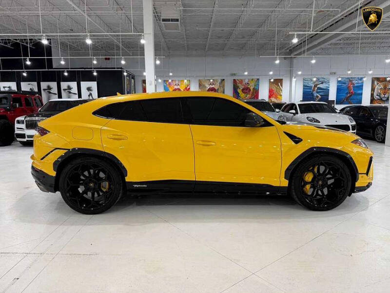 2024 Lamborghini Urus Performante