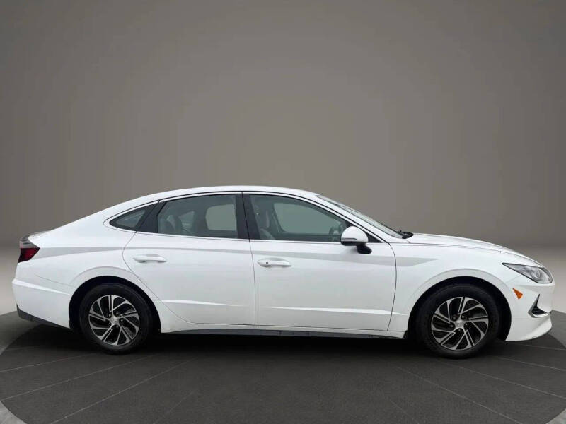 2022 Hyundai Sonata Hybrid Blue